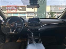 نيسان ألتيما